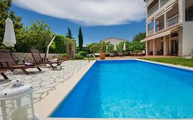 Apartments Sinisa